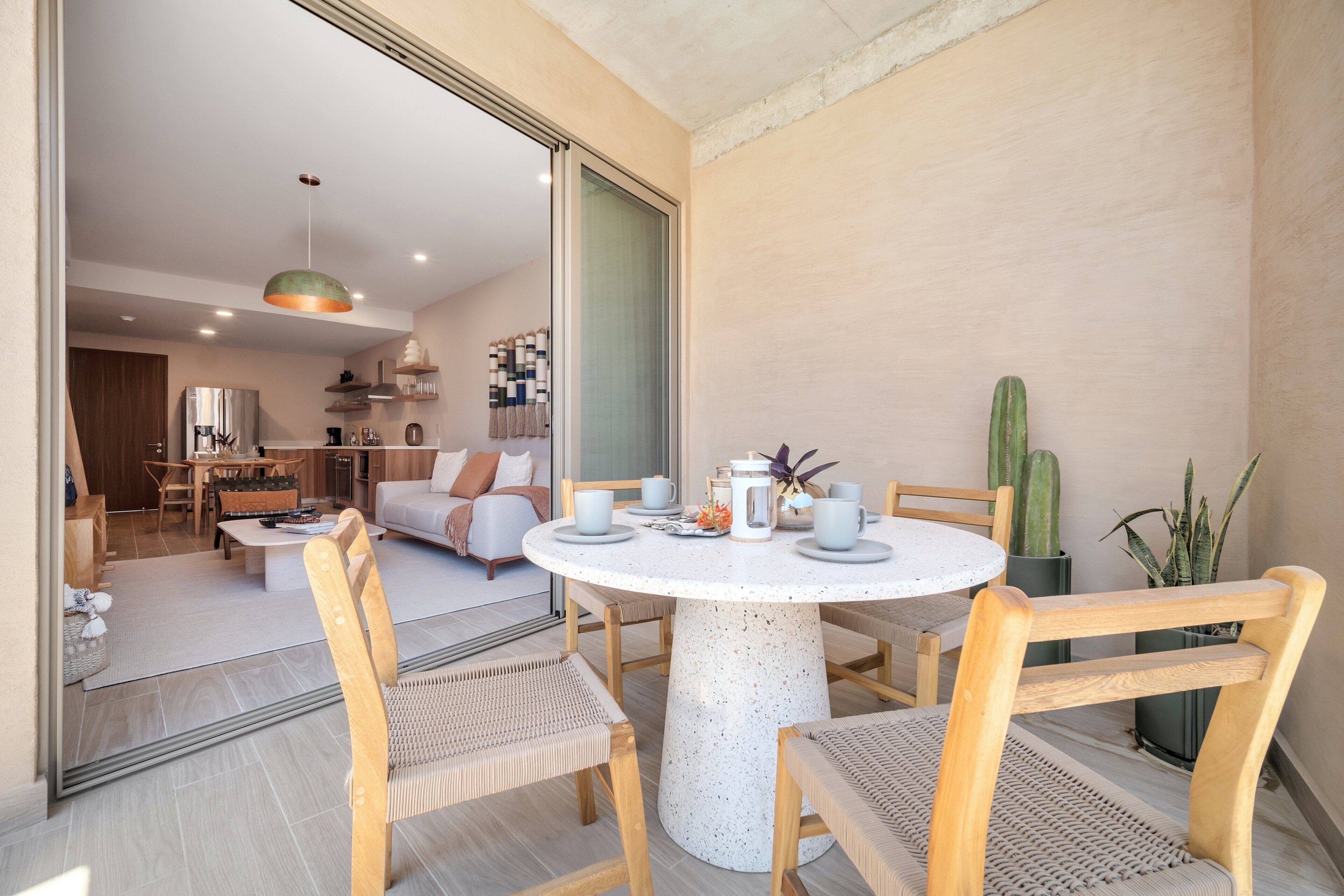 2 Bedroom Upperfloor B404 | Terraza o patio