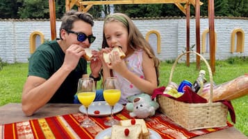 Área de parrillas y picnic