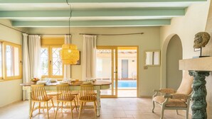 Unclassified image, 2 of 24, button - Villa in Spain Near Platja Rec del Moli Beach (L'Escala)