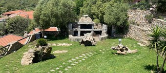 Villa Olbia surrounded by greenery.Perfect mix of peace and the sea Sardegna