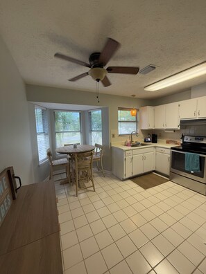 Mikrobølgeovn, ovn, kogeplade