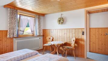 2 Schlafzimmer, Bügeleisen/Bügelbrett, WLAN, Bettwäsche