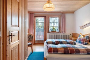 1 quarto, ferros/tábuas de passar roupa, Wi-Fi, roupa de cama