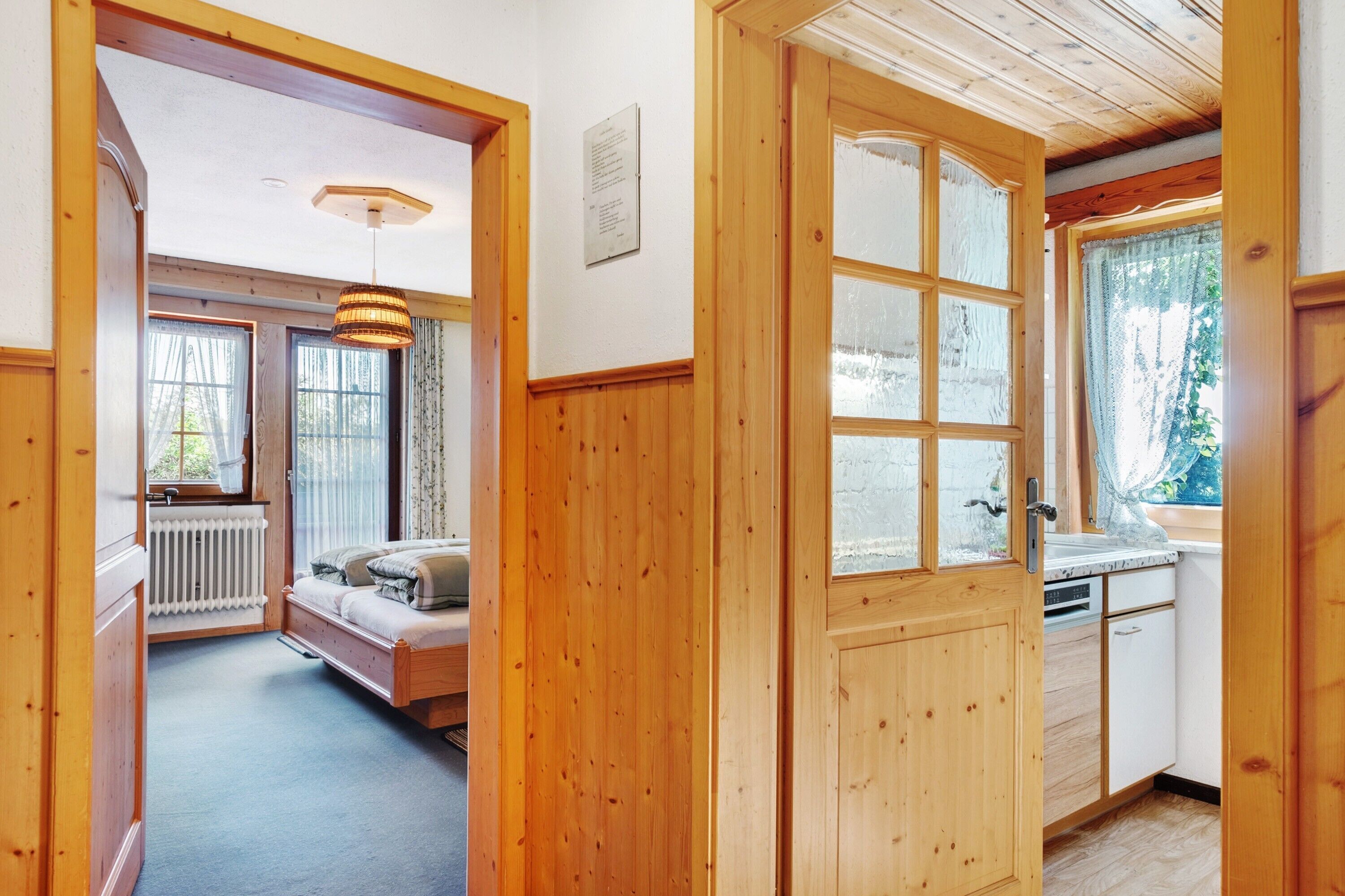 1 chambre, fer et planche à repasser, Wi-Fi, draps fournis