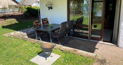 Apartment 'Heinrich' mit privater Terrasse, privatem Garten und WLAN