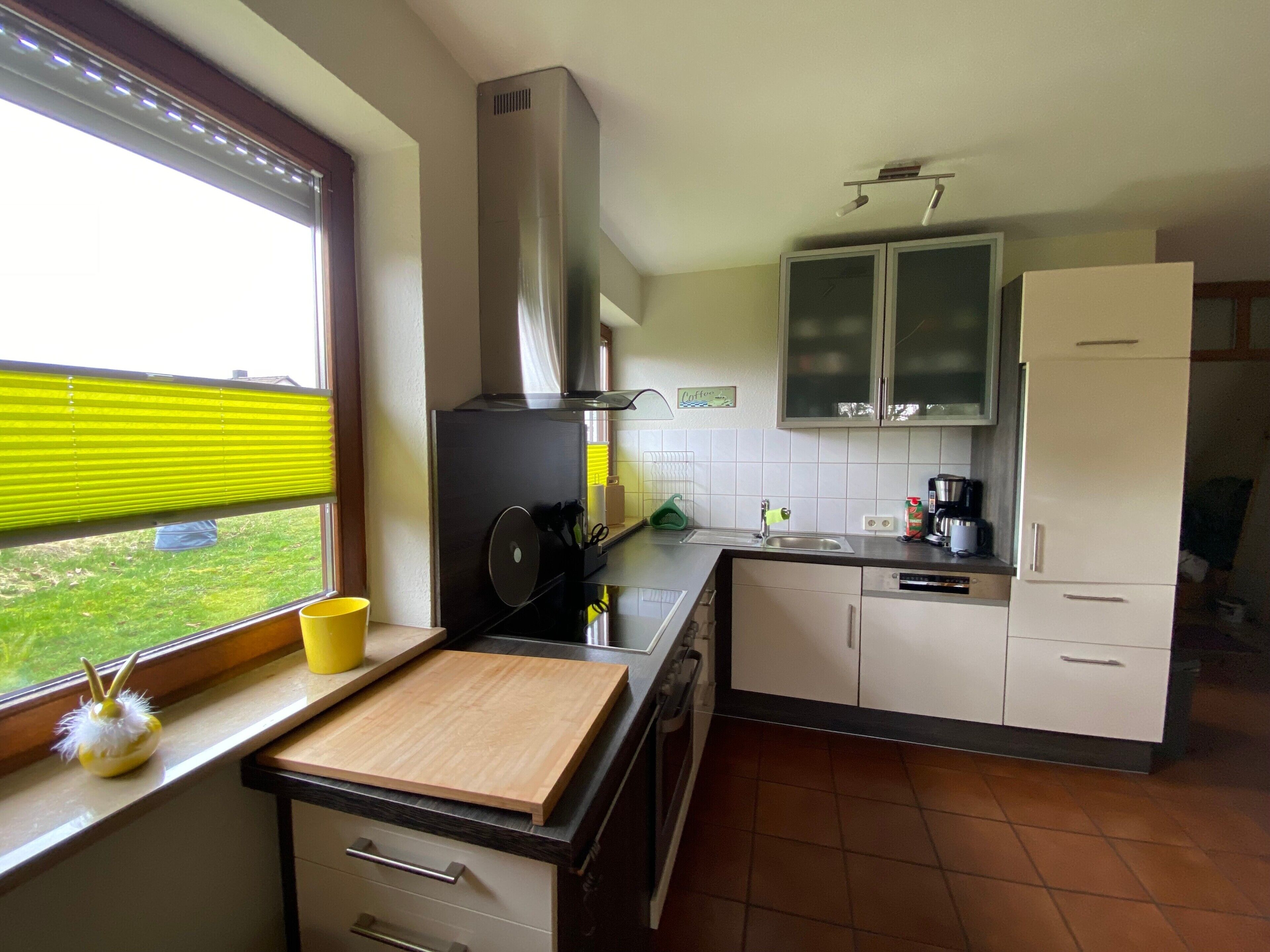 Geladeira, fogão, cooktop, lava-louças