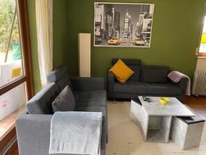 TV