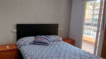 3 chambres, fer et planche Ă repasser, Wi-Fi, draps fournis