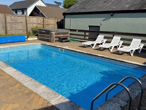 Piscine extérieure