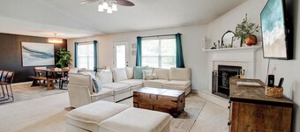Large 5-BDR/3B Family Getaway Sleeps 11 - Day Trip to Destin, Fort Walton Beach
