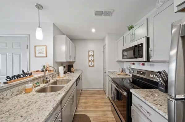 Microwave, oven, stovetop, dishwasher