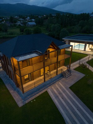 Villa – elite, lanai, fjellutsikt | Sengetøy av topp kvalitet, safe på rommet og skrivebord