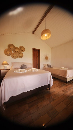 Deluxe Quadruple Room, Beach View