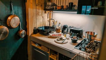 Réfrigérateur, four, plaque de cuisson, lave-vaisselle