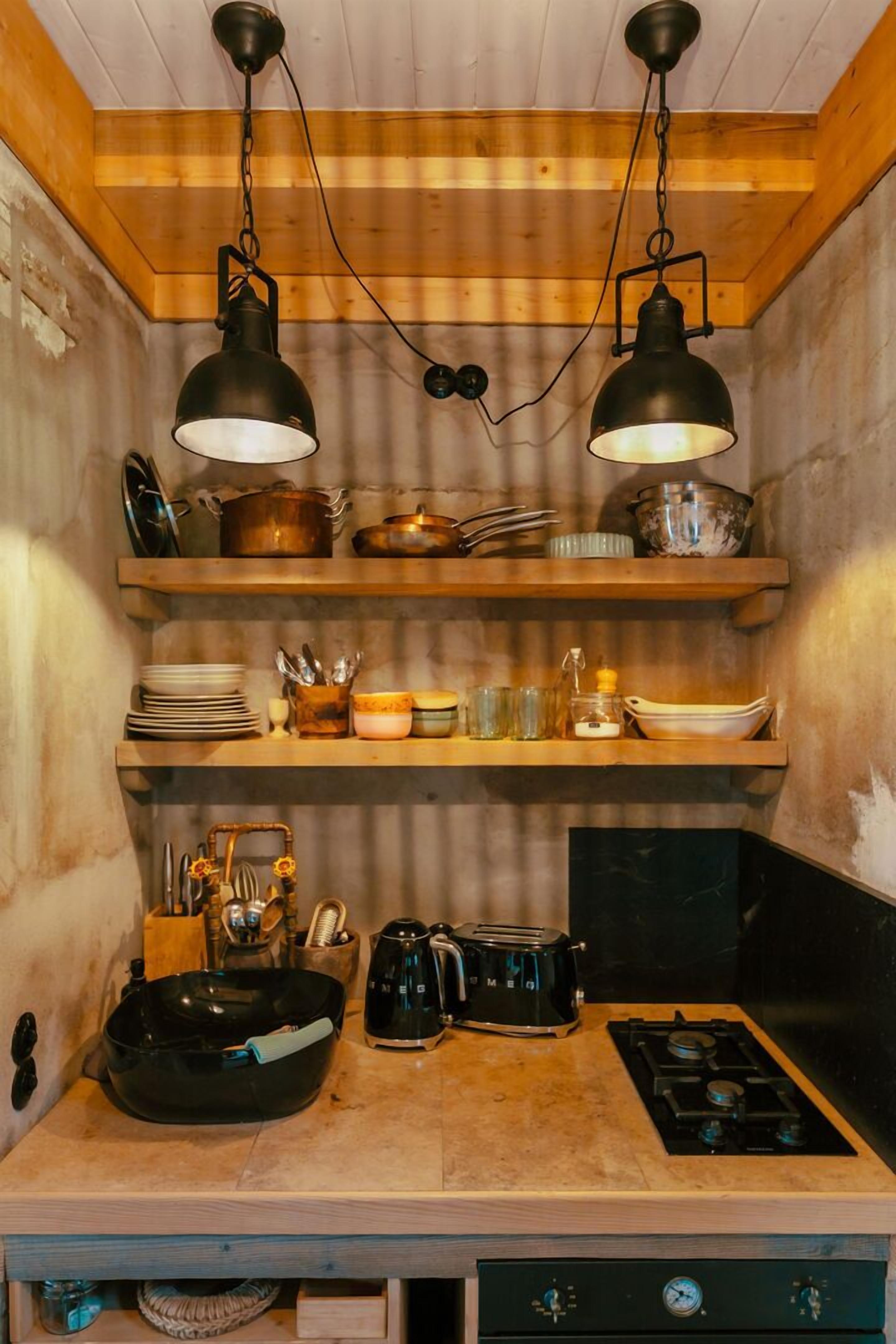 Réfrigérateur, four, plaque de cuisson, lave-vaisselle