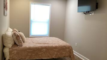 4 bedrooms, in-room safe, iron/ironing board, travel crib