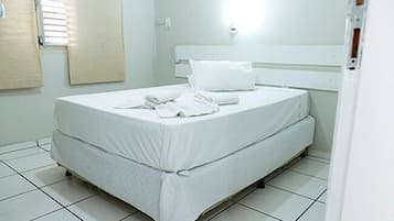 Individueel gemeubileerd, een bureau, een laptopwerkplek, gratis wifi