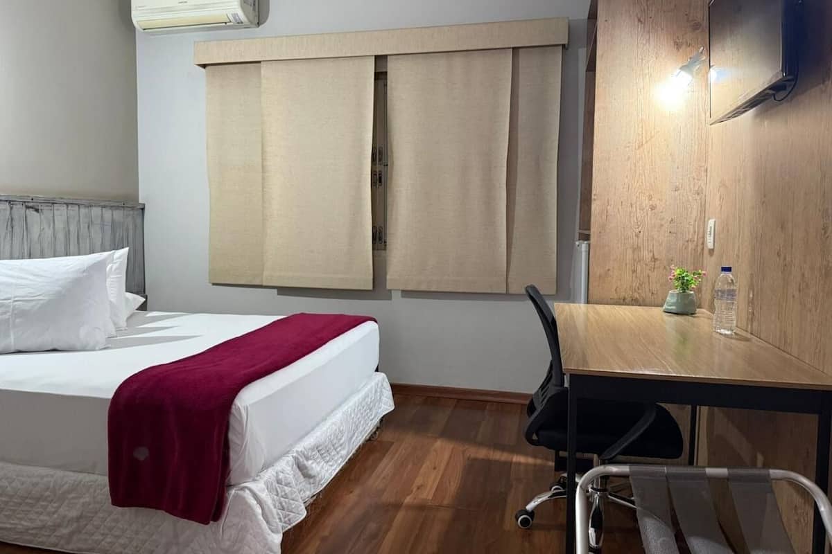 Ameublement personnalisé, espace de travail pour ordinateur portable
