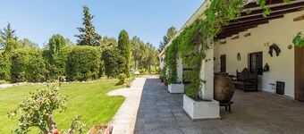 Rural house in the countryside 8-10 people ideal for groups of friends and families.