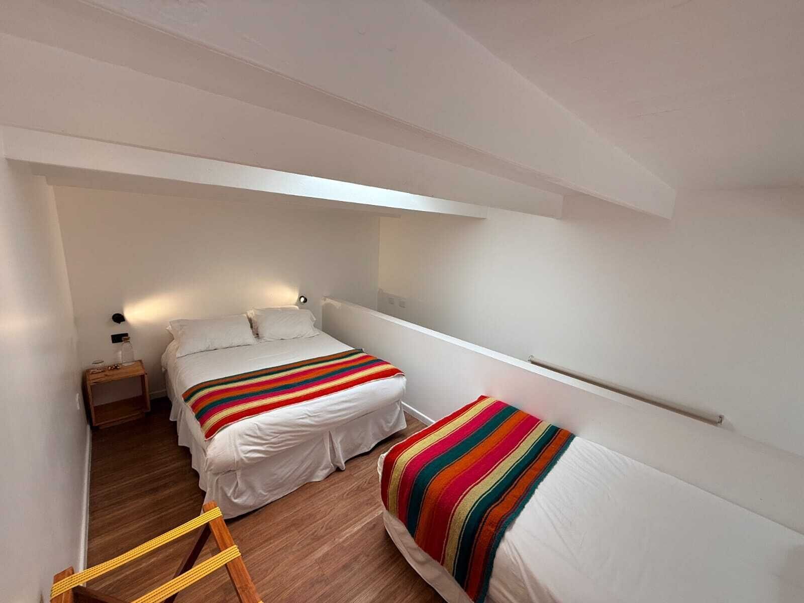 Estudio familiar, vistas a la ciudad | Sábanas de algodón egipcio y ropa de cama de alta calidad