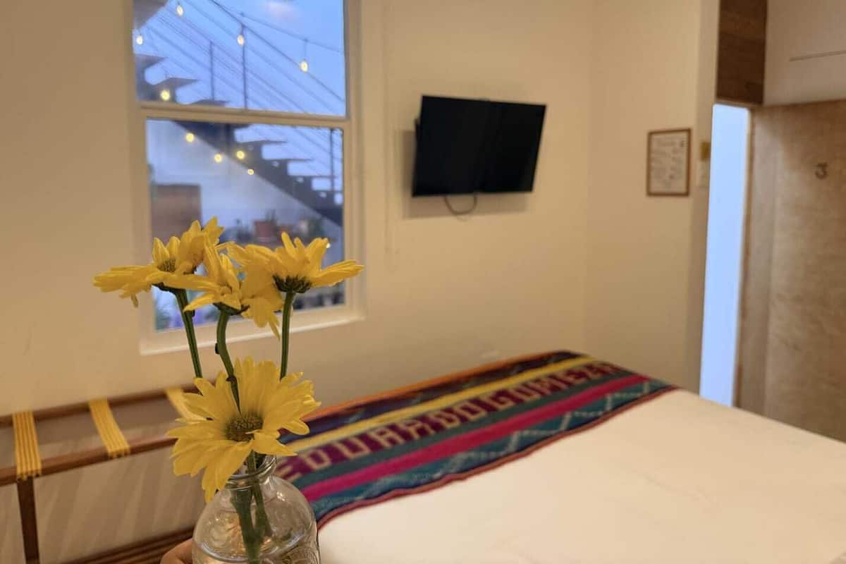 Habitación doble, patio, vistas al jardín | Sábanas de algodón egipcio y ropa de cama de alta calidad