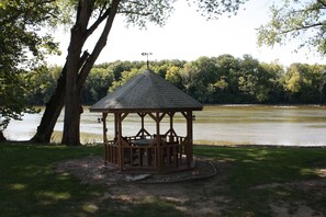 Enceinte de lâhĂ©bergement