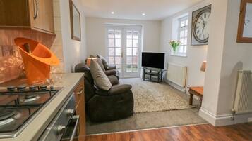 Dishwasher, cookware/dishes/utensils