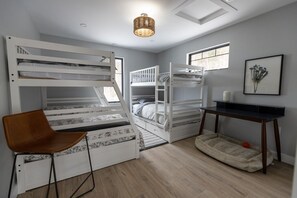2 habitaciones, tabla de planchar con plancha y wifi gratis