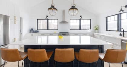 DeliverMe - 2BR Cottage