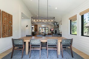 Dining - Mill House Retreat Schaffer's Mill, 4Br/3.5Ba, Hot Tub, Golf, Ski, Lake Tahoe (Truckee)