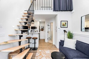 Maison Deluxe, vue baie | Restauration dans la chambre