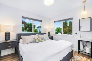 Deluxe-talo, näköala lahdelle | Silitysrauta/-lauta, ilmainen Wi-Fi