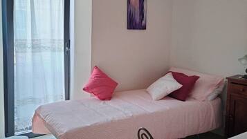 2 Schlafzimmer, Bügeleisen/Bügelbrett, WLAN, Bettwäsche