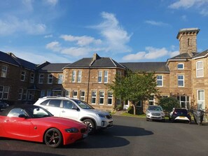 Third-party on-site parking