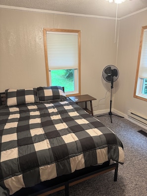 4 bedrooms, free WiFi, bed sheets