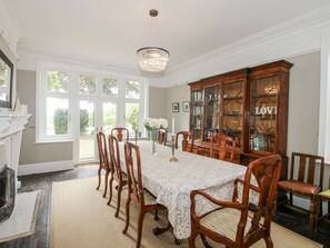 Cottage | Dining - The Old Vicarage (Leominster)