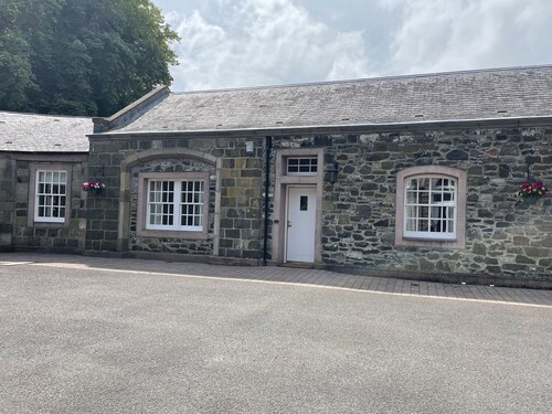 Coach House 4