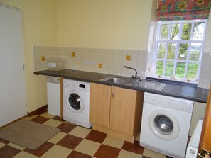 Interior - Coach House 4 (Perth)