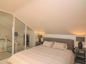 2 slaapkamers, individueel gedecoreerd, individueel gemeubileerd