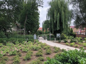 Property grounds - Quiet vacation home in the center of Lübz Mecklenburg Lake District Carport harbor (Lübz)