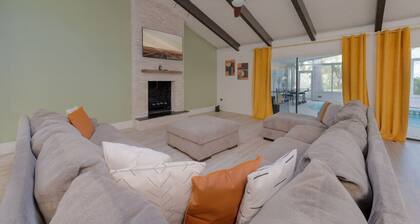 Ultimate Escape! Indoor Pool + Game Room + Theater