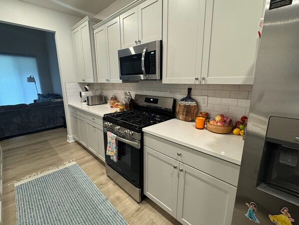 Microwave, oven, stovetop, dishwasher