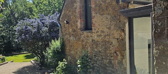 Vacation home for rent in Saint-Lunaire - sleeps 8 - large garden