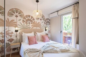 1 habitación, tabla de planchar con plancha, wifi y ropa de cama 