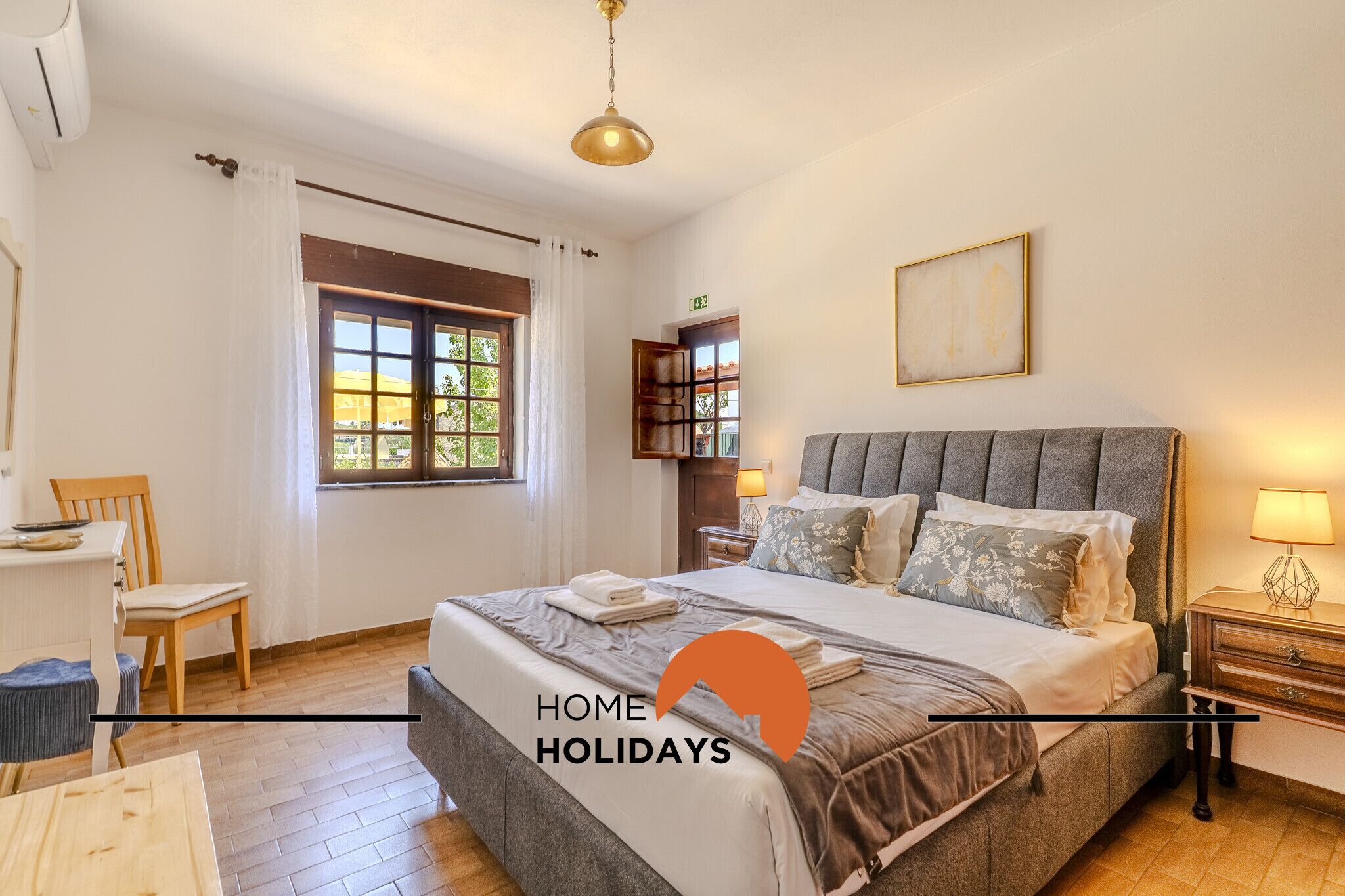 3 chambres, fer et planche à repasser, Wi-Fi gratuit, draps fournis