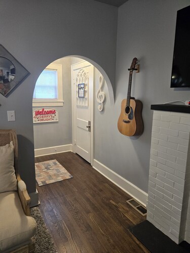 🍒CHERRY’S DELIGHT - Where timeless comfort is served with a cherry on top!