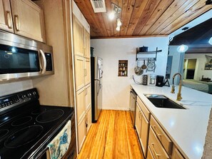 Microwave, oven, stovetop, dishwasher