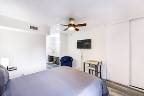 1 bedroom, WiFi, bed sheets