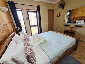 Basic Double Room, Private Bathroom, City View