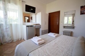 1 quarto, ferros/tábuas de passar roupa, Wi-Fi, roupa de cama